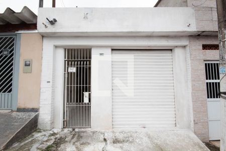 Casa à venda com 170m², 2 quartos e 1 vagaFachada