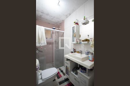 Casa à venda com 170m², 2 quartos e 1 vagaBanheiro