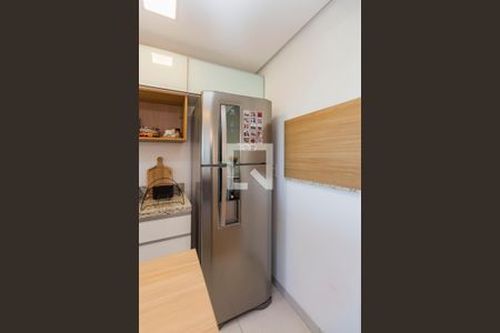 Apartamento para alugar com 65m², 2 quartos e 1 vagaCozinha com churrasqueira