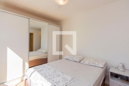 Suíte de apartamento para alugar com 2 quartos, 65m² em Jardim do Salso, Porto Alegre