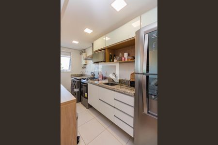 Apartamento para alugar com 65m², 2 quartos e 1 vagaCozinha com churrasqueira