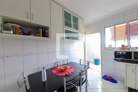 Apartamento à venda com 100m², 4 quartos e sem vagaCozinha
