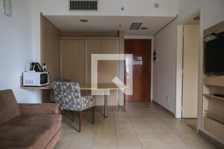 Sala de apartamento para alugar com 1 quarto, 45m² em Boqueirão, Santos