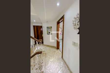 Casa à venda com 400m², 3 quartos e 7 vagasHall Social