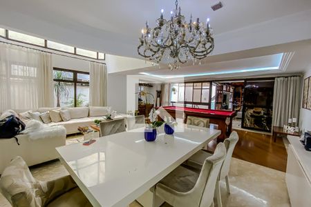 Sala de casa para alugar com 3 quartos, 400m² em Água Rasa, São Paulo