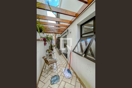 Casa à venda com 400m², 3 quartos e 7 vagasVaranda