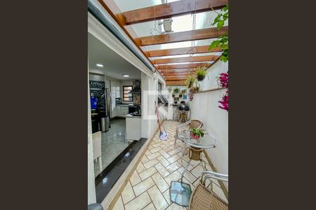 Casa à venda com 400m², 3 quartos e 7 vagasVaranda