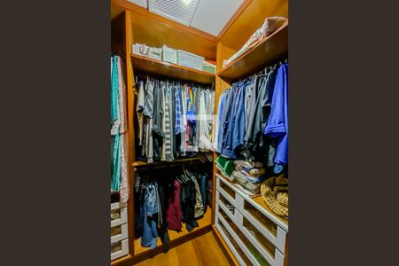 Casa à venda com 400m², 3 quartos e 7 vagasCloset da Suite 3