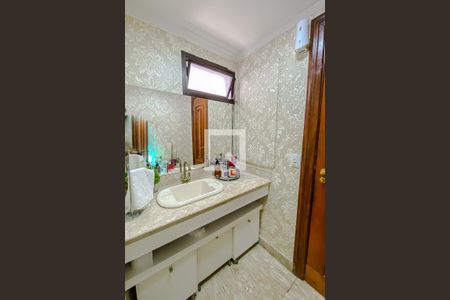 Casa à venda com 400m², 3 quartos e 7 vagasLavabo