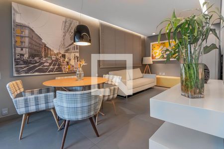 Sala de apartamento para alugar com 2 quartos, 75m² em Santo Antônio, Belo Horizonte