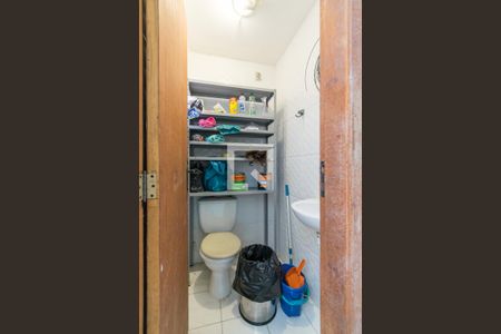 Apartamento à venda com 68m², 2 quartos e 1 vaga Apartamento à venda com 68m², 2 quartos e 1 vagaBanheiro de Serviço