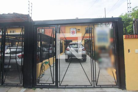 Casa à venda com 107m², 3 quartos e 2 vagas Casa à venda com 107m², 3 quartos e 2 vagasFACHADA