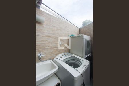 Casa à venda com 107m², 3 quartos e 2 vagas Casa à venda com 107m², 3 quartos e 2 vagasAREA DE SERVIÇO