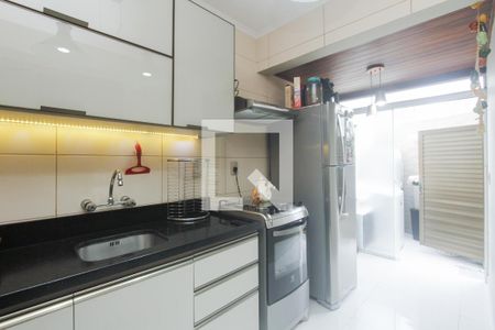 Casa à venda com 107m², 3 quartos e 2 vagas Casa à venda com 107m², 3 quartos e 2 vagasCOZINHA