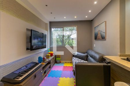 Sala  de apartamento para alugar com 3 quartos, 60m² em Vila Gumercindo, São Paulo