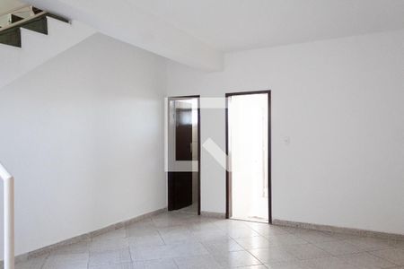 Sala de casa para alugar com 2 quartos, 121m² em Nova Cachoeirinha, Belo Horizonte