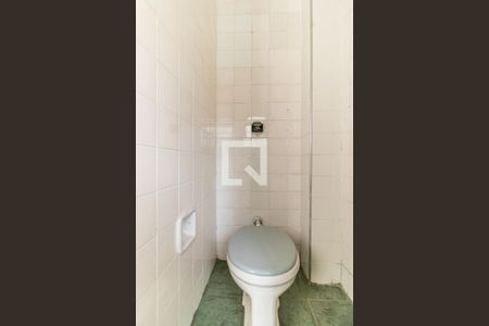 Apartamento à venda com 54m², 2 quartos e sem vaga Apartamento à venda com 54m², 2 quartos e sem vagaBanheiro de serviço