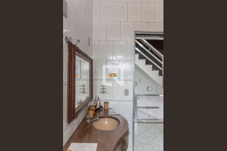 Casa à venda com 650m², 8 quartos e 8 vagasBanheiro 3