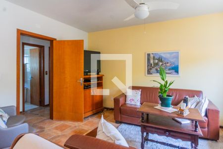 Sala de casa à venda com 4 quartos, 224m² em Vila Nova, Porto Alegre