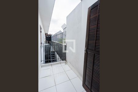 Casa para alugar com 130m², 3 quartos e 2 vagas Casa para alugar com 130m², 3 quartos e 2 vagasVaranda quarto 1