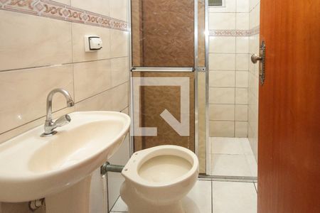 Banheiro de casa para alugar com 1 quarto, 100m² em Jardim Tietê, São Paulo