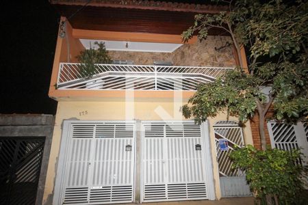 Casa para alugar com 100m², 1 quarto e sem vaga Casa para alugar com 100m², 1 quarto e sem vagaFachada