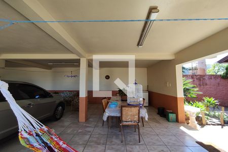 Casa à venda com 210m², 3 quartos e 3 vagasGaragem