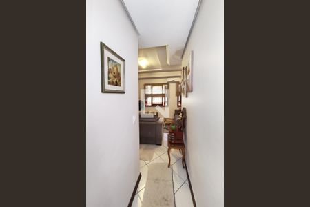 Casa à venda com 210m², 3 quartos e 3 vagasCorredor