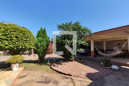 Casa à venda com 210m², 3 quartos e 3 vagasPátio