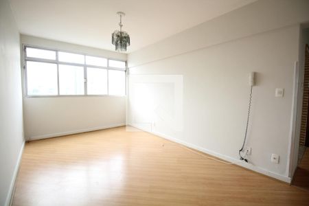 Apartamento à venda com 73m², 2 quartos e sem vagaSala