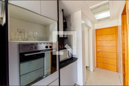 Apartamento à venda com 420m², 4 quartos e 6 vagas Apartamento à venda com 420m², 4 quartos e 6 vagasCozinha