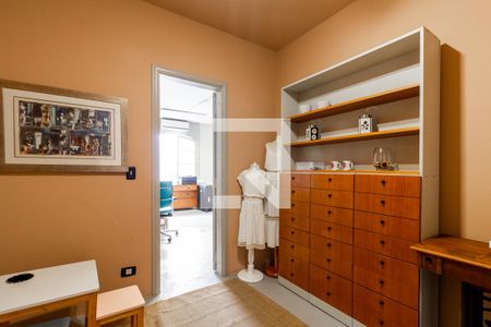 Casa à venda com 270m², 3 quartos e 8 vagasCloset Suite