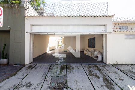 Casa à venda com 270m², 3 quartos e 8 vagasFachada