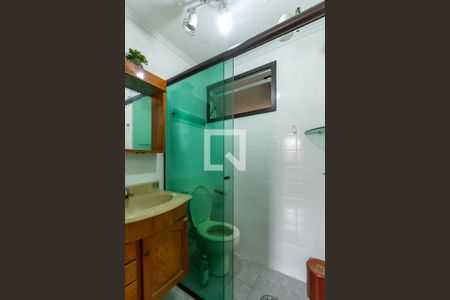 Apartamento para alugar com 74m², 2 quartos e 1 vaga Apartamento para alugar com 74m², 2 quartos e 1 vagaBanheiro social