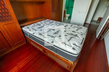 Apartamento para alugar com 74m², 2 quartos e 1 vaga Apartamento para alugar com 74m², 2 quartos e 1 vagaCama