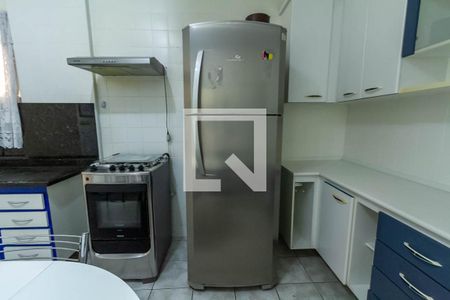 Apartamento para alugar com 74m², 2 quartos e 1 vaga Apartamento para alugar com 74m², 2 quartos e 1 vagaGeladeria