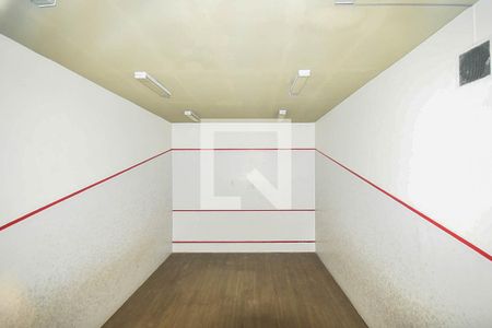 Apartamento à venda com 78m², 1 quarto e 2 vagas Apartamento à venda com 78m², 1 quarto e 2 vagasQuadra