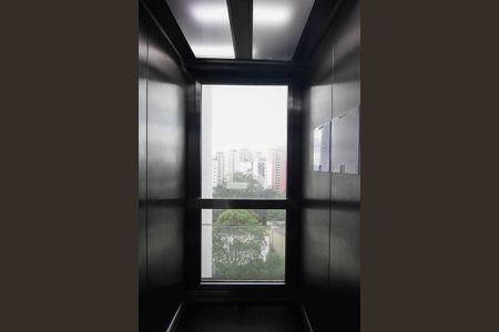 Apartamento à venda com 78m², 1 quarto e 2 vagas Apartamento à venda com 78m², 1 quarto e 2 vagasElevador panorâmico