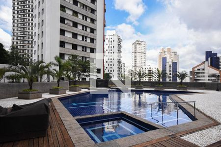 Apartamento à venda com 78m², 1 quarto e 2 vagas Apartamento à venda com 78m², 1 quarto e 2 vagasPiscina