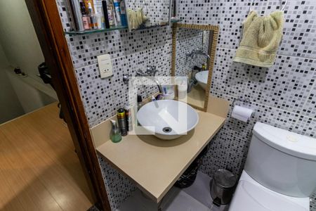 Casa à venda com 150m², 3 quartos e 2 vagas2o. Andar - Banheiro social