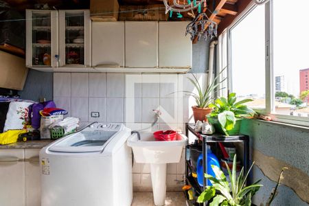 Casa à venda com 150m², 3 quartos e 2 vagas3o. Andar - Área de serviço