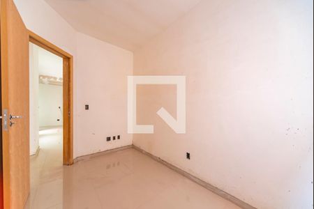 Quarto 1 de apartamento à venda com 2 quartos, 45m² em Parque Gerassi, Santo André