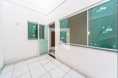 Apartamento para alugar com 45m², 2 quartos e 1 vagaÁrea de Serviço