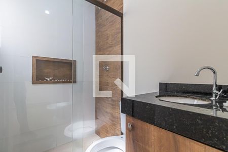 Apartamento à venda com 55m², 2 quartos e 1 vaga Apartamento à venda com 55m², 2 quartos e 1 vagaBanheiro