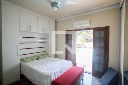 Casa à venda com 600m², 5 quartos e 6 vagasQuarto Suíte