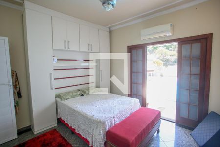 Casa à venda com 600m², 5 quartos e 6 vagasQuarto Suíte