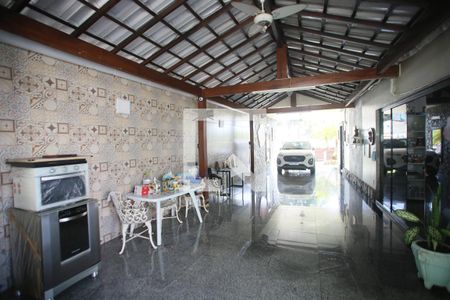 Casa à venda com 600m², 5 quartos e 6 vagasGaragem