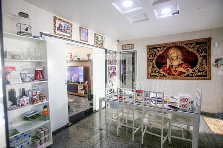 Casa à venda com 600m², 5 quartos e 6 vagasCopa