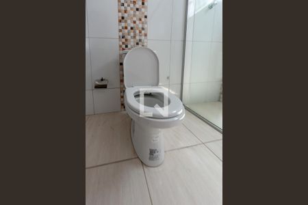 Casa para alugar com 80m², 2 quartos e sem vagaBanheiro Social