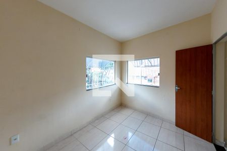 Quarto 1 de casa para alugar com 2 quartos, 80m² em Jardim Califórnia, Contagem
